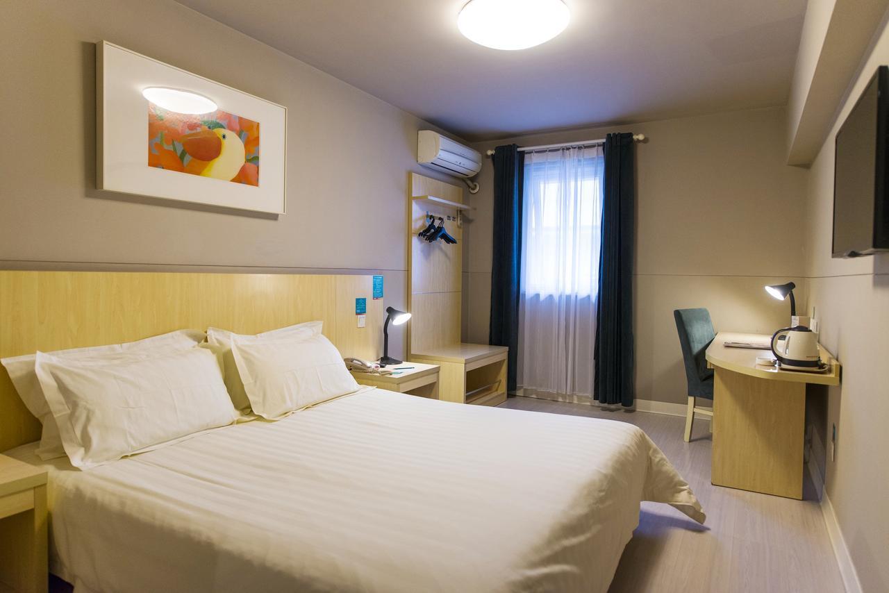 Jinjiang Oriental Pearl Tower 3*