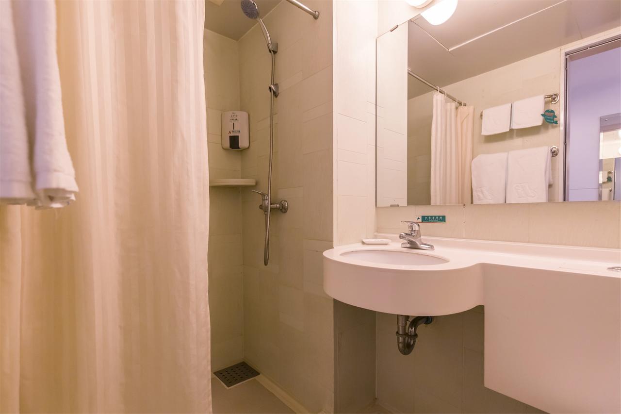 Hotel Jinjiang Oriental Pearl Tower